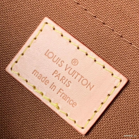 WIS ACCESSOIRES - POCHETTE EXCHANELUSIVE VUITTON DIGITAL MULTI PRELAUNCH LOUIS 1021